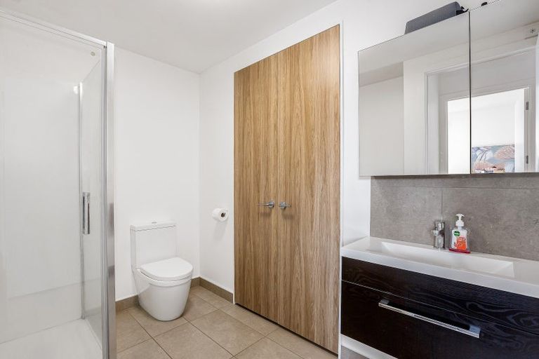 Photo of property in 104/94 Cambridge Terrace, Waterloo, Lower Hutt, 5011