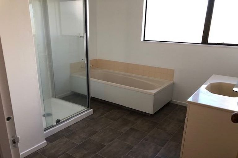 Photo of property in 60 Raymond Street, Fairview Downs, Hamilton, 3214