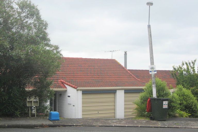 Photo of property in 26a Tower Hill, Stanmore Bay, Whangaparaoa, 0930