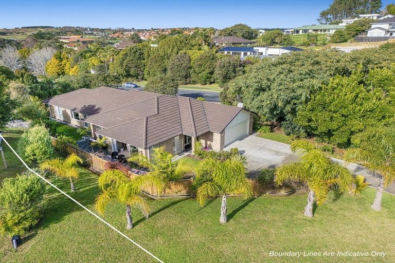 Photo of property in 2a Astrolabe Place, Gulf Harbour, Whangaparaoa, 0930