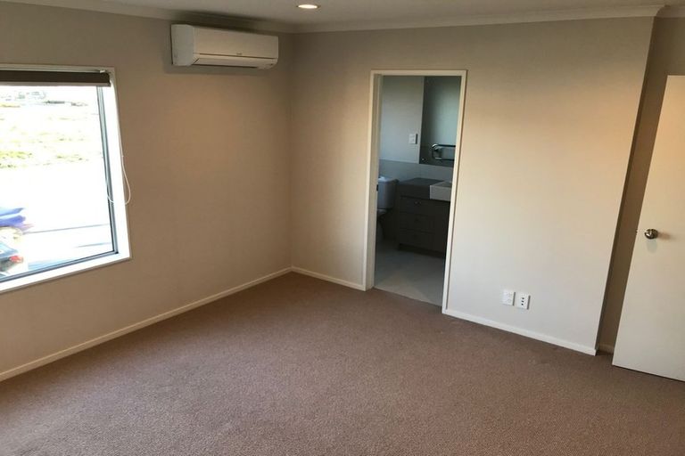 Photo of property in 96 Flat Bush School Road, Flat Bush, Auckland, 2019
