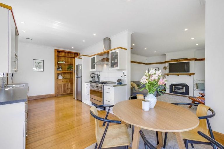 Photo of property in 126 Hamilton Avenue, Ilam, Christchurch, 8041