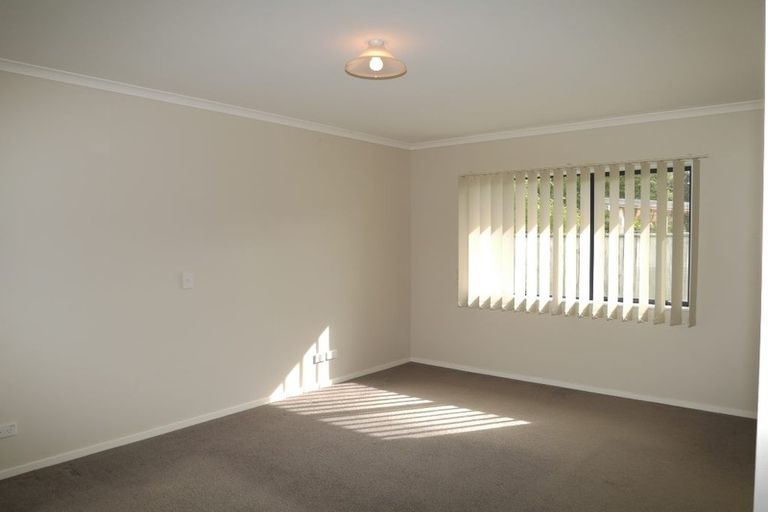 Photo of property in 108 Weggery Drive, Waikanae Beach, Waikanae, 5036