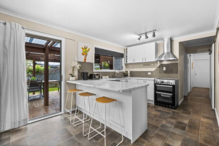 Photo of property in 21 Elliott Street, Taradale, Napier, 4112