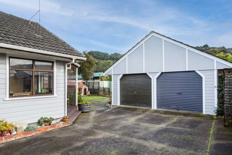 Photo of property in 105 Watt Street, Featherston, 5710