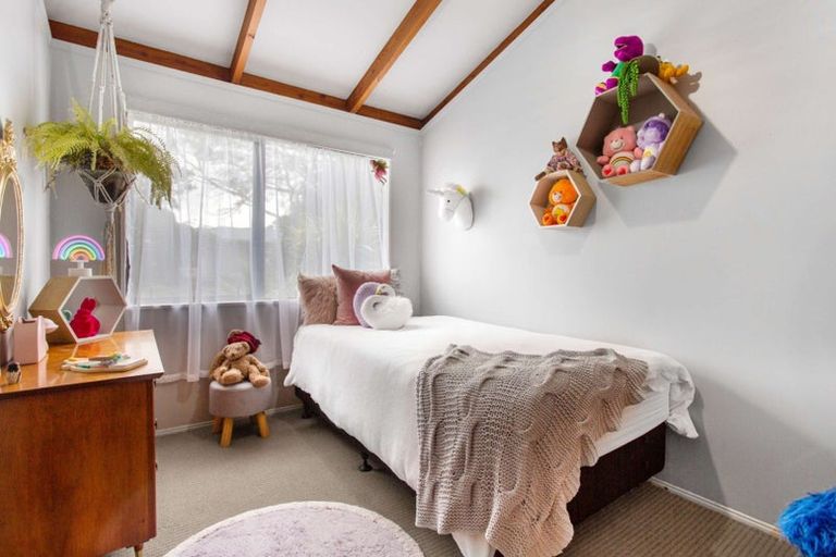 Photo of property in 1/33 Eskdale Road, Birkdale, Auckland, 0626