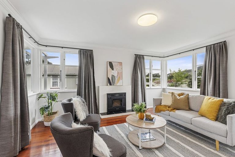 Photo of property in 334 Main Road, Tawa, Wellington, 5028