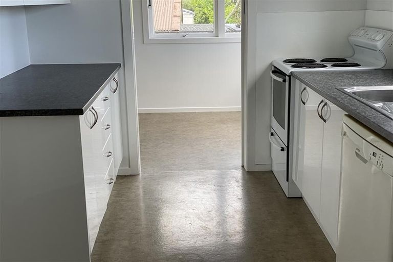 Photo of property in 1/21 Lancaster Road, Beach Haven, Auckland, 0626