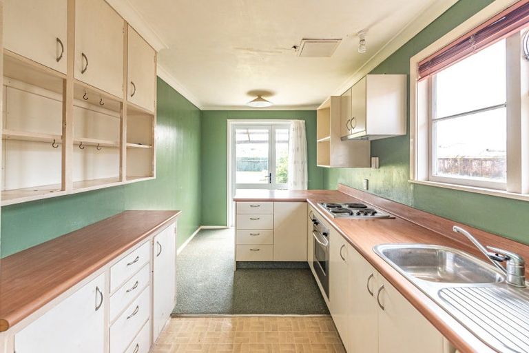 Photo of property in 128 Karaka Street, Castlecliff, Whanganui, 4501