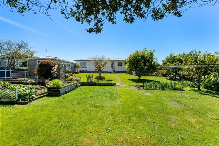 Photo of property in 11 Hulke Crescent, Bell Block, New Plymouth, 4312