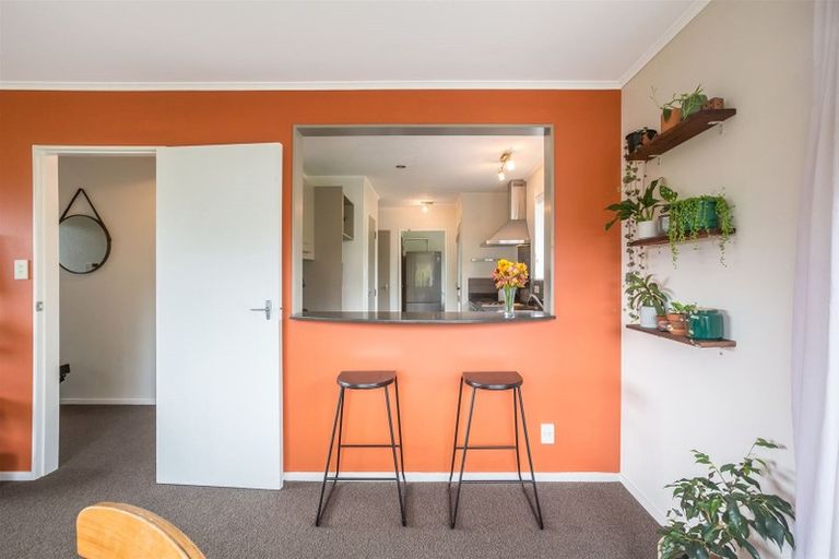 Photo of property in 5 Woolwich Close, Whitby, Porirua, 5024