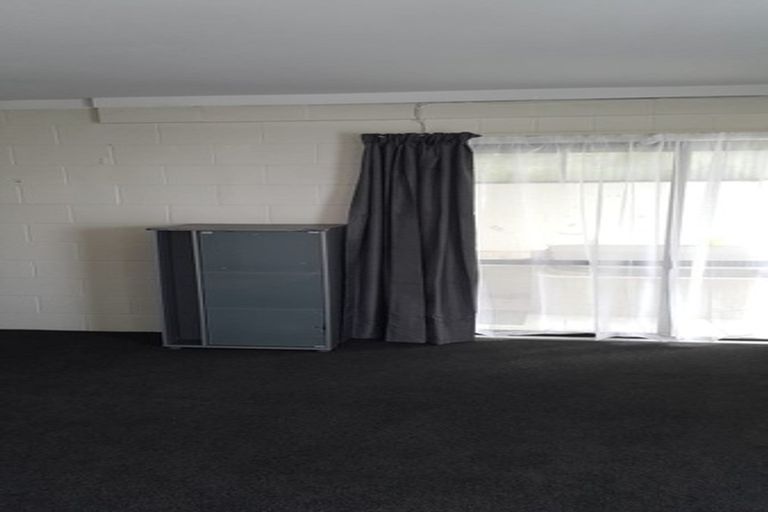 Photo of property in 14 Tatyana Place, Massey, Auckland, 0614