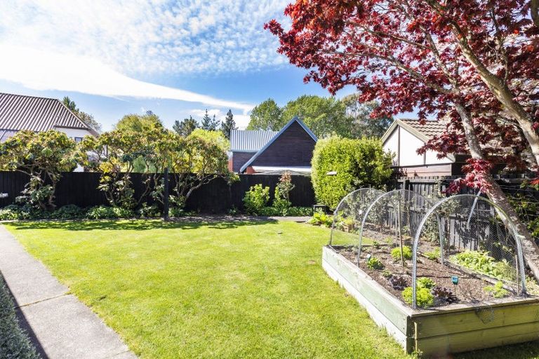 Photo of property in 7 Tripp Place, Ilam, Christchurch, 8041