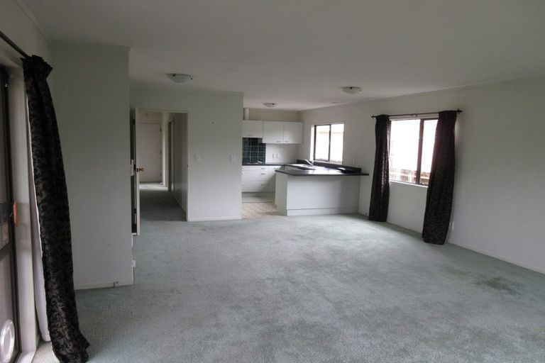 Photo of property in 2 Eatwell Avenue, Paraparaumu Beach, Paraparaumu, 5032