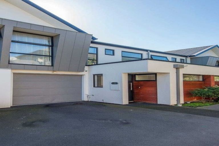 Photo of property in 2/40 Brockworth Place, Riccarton, Christchurch, 8011
