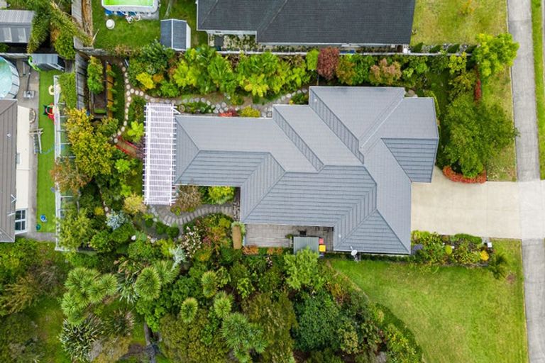 Photo of property in 24 Hooton Drive, Kumeu, 0810
