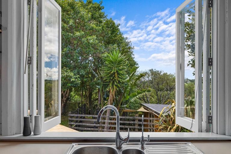 Photo of property in 265 Coronation Avenue, Welbourn, New Plymouth, 4310