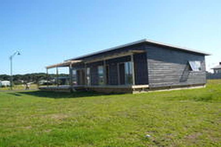 Photo of property in 132 Ngaio Drive, Matarangi, Whitianga, 3592