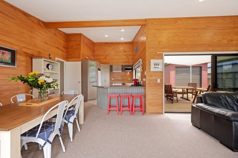 Photo of property in 7 Lakemere Way, Kinloch, Taupo, 3377