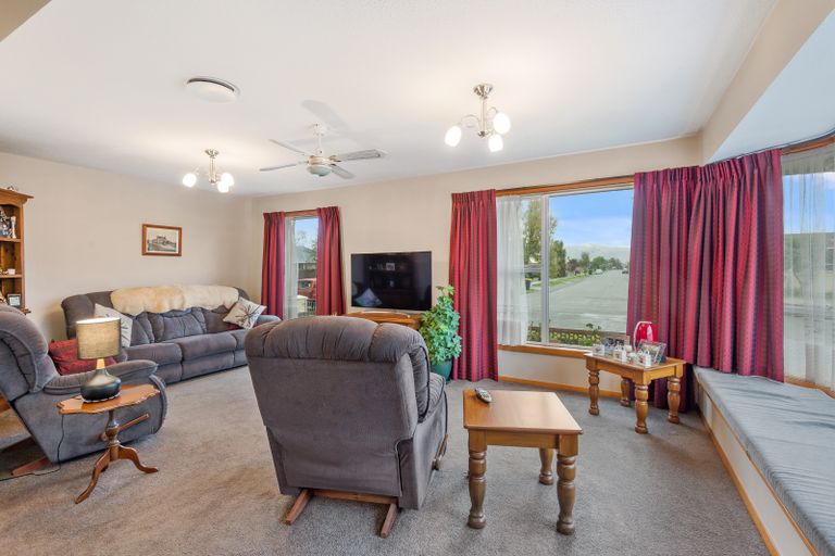 Photo of property in 11 Arran Crescent, Woolston, Christchurch, 8062