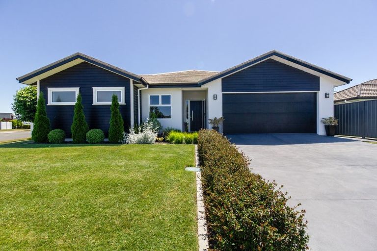 Photo of property in 1 Pukaki Place, Poraiti, Napier, 4112