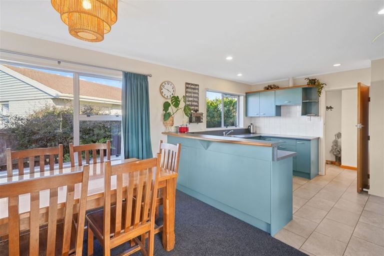 Photo of property in 10b Karlaw Place, Parklands, Christchurch, 8083