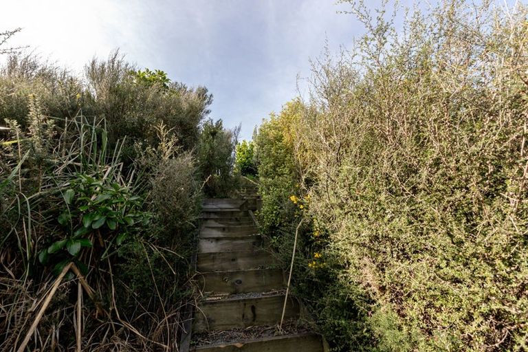 Photo of property in 17 Botany Lane, Whitby, Porirua, 5024