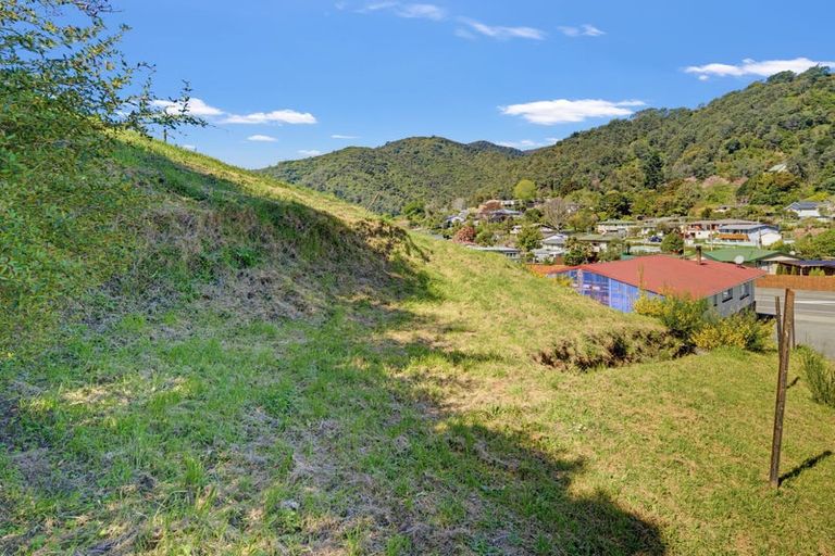 Photo of property in 51 Wairau Road, Picton, 7220