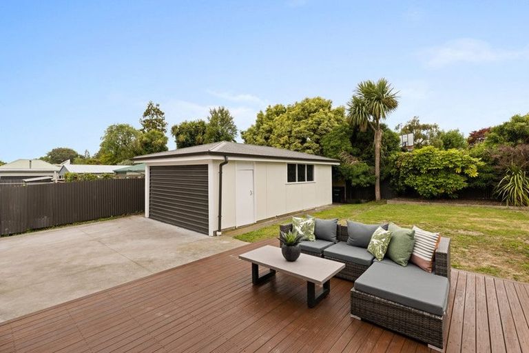 Photo of property in 6 Riverlaw Terrace, Saint Martins, Christchurch, 8022