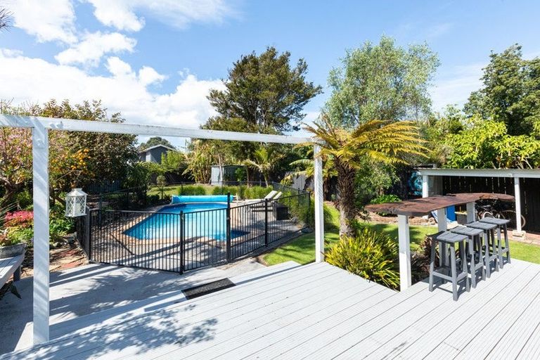 Photo of property in 19 Tatai Road, Bowentown, Katikati, 3177