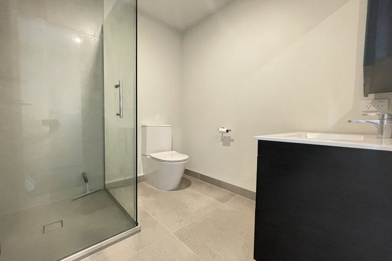 Photo of property in 4/329 Lincoln Road, Addington, Christchurch, 8024