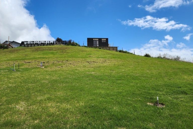 Photo of property in 8 Blue Moon Rise, Langs Beach, 0582