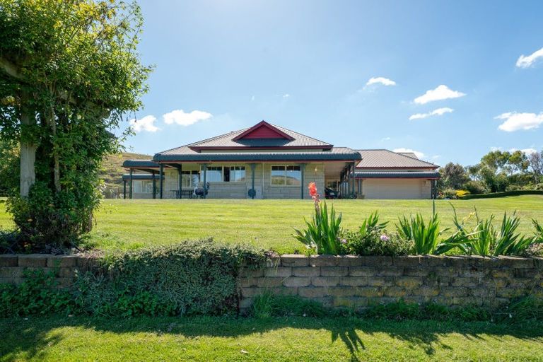 Photo of property in 69 Hitiri Road, Kinloch, Taupo, 3377