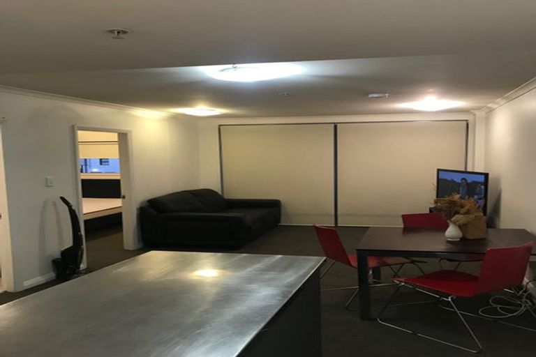 Photo of property in Monvie Apartments, 101/15 Holland Street, Te Aro, Wellington, 6011