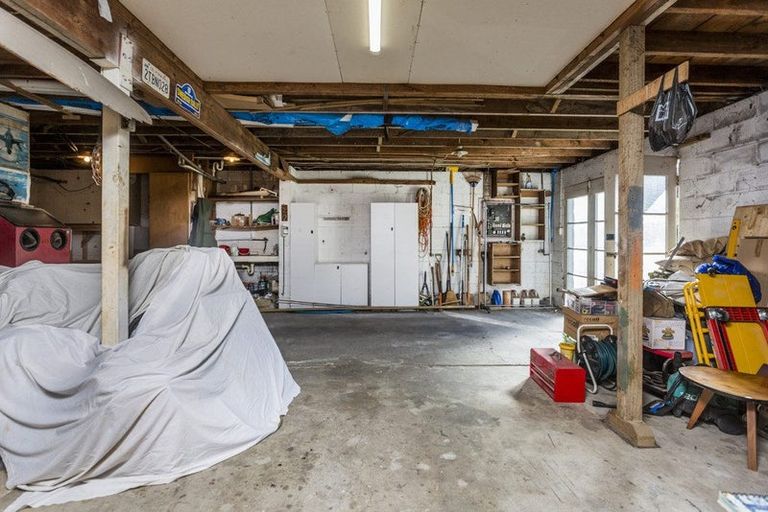 Photo of property in 26 Awaruku Road, Torbay, Auckland, 0630