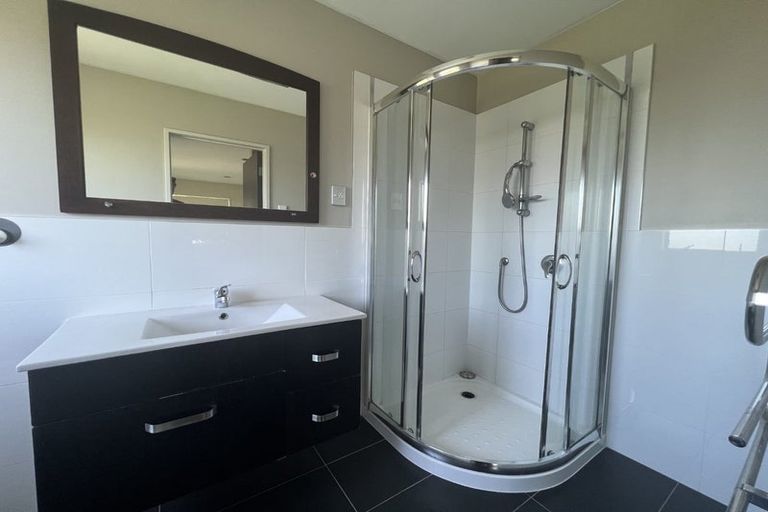 Photo of property in 45 Riverglade Parkway, Te Atatu South, Auckland, 0610