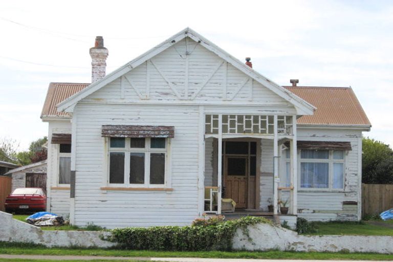 Photo of property in 48 Caius Avenue, Gonville, Whanganui, 4501