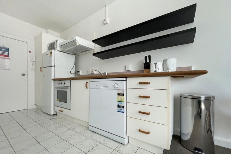 Photo of property in Regency Apartments, 3c/49 Manners Street, Te Aro, Wellington, 6011