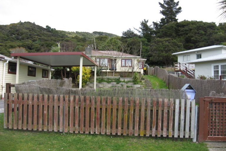 Photo of property in 15 Karaka Street, Wainuiomata, Lower Hutt, 5014