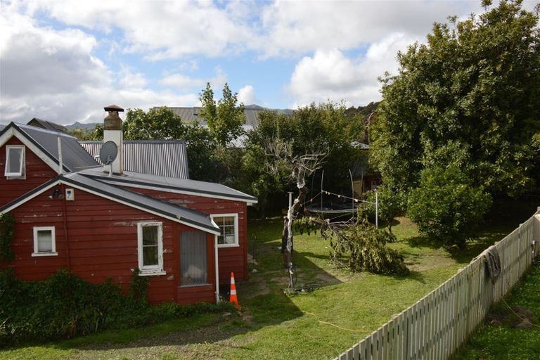 Photo of property in 11 Bruce Terrace, Akaroa, 7520