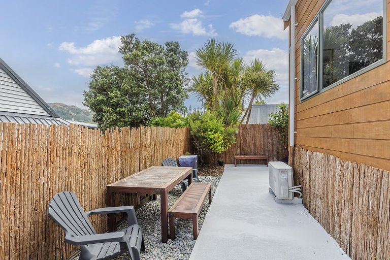 Photo of property in 3/49 Ranui Terrace, Tawa, Wellington, 5028