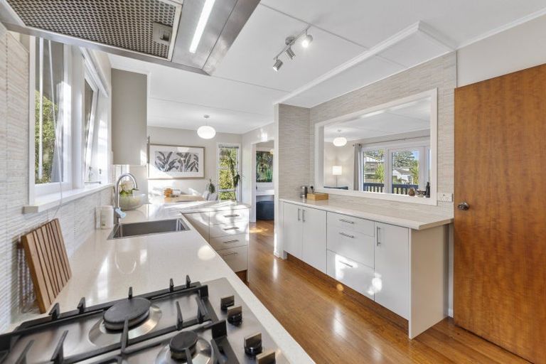 Photo of property in 135 Orangi Kaupapa Road, Northland, Wellington, 6012