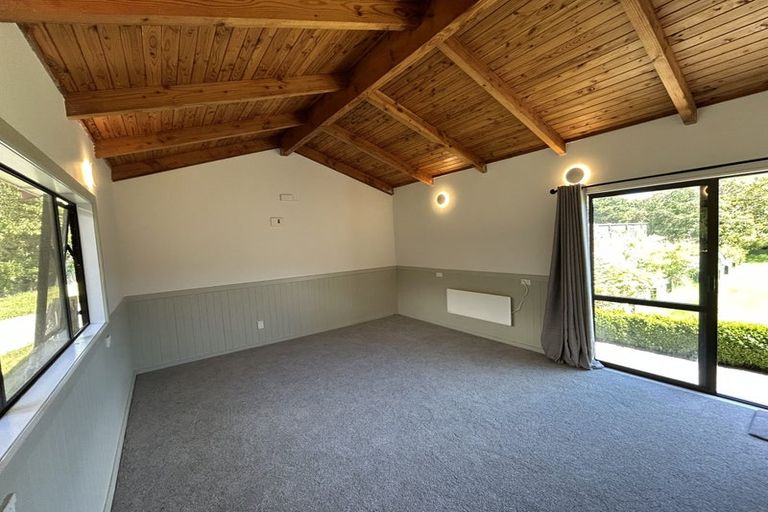 Photo of property in 298b Paekakariki Hill Road, Paekakariki Hill, Porirua, 5381