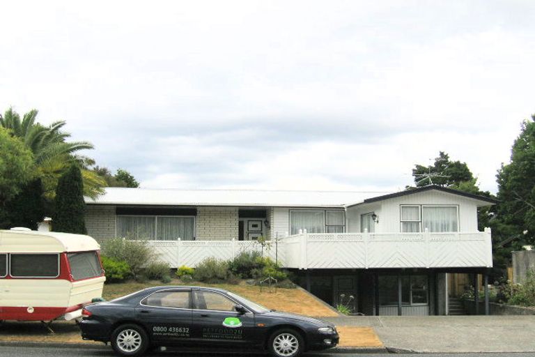 Photo of property in 26 California Drive, Totara Park, Upper Hutt, 5018