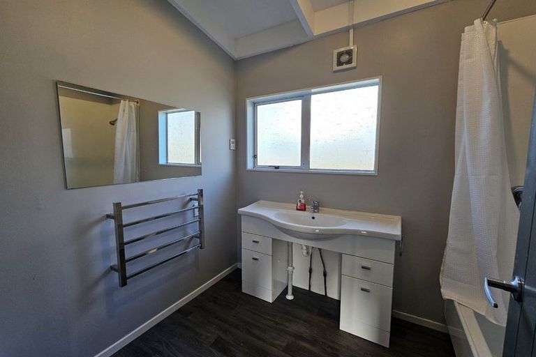 Photo of property in 2/18 Trimble Place, Bell Block, New Plymouth, 4312