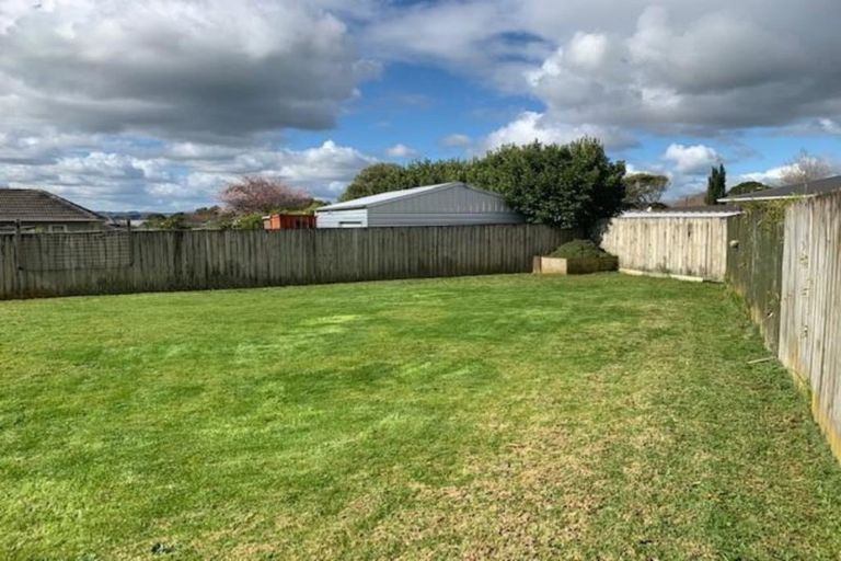 Photo of property in 24 Windmill Road, Pukekohe, 2120