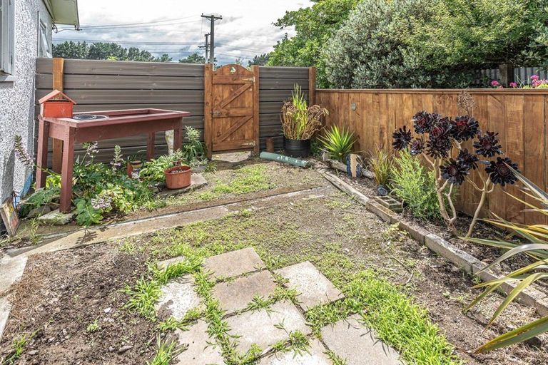 Photo of property in 9 Lee Street, Castlecliff, Whanganui, 4501