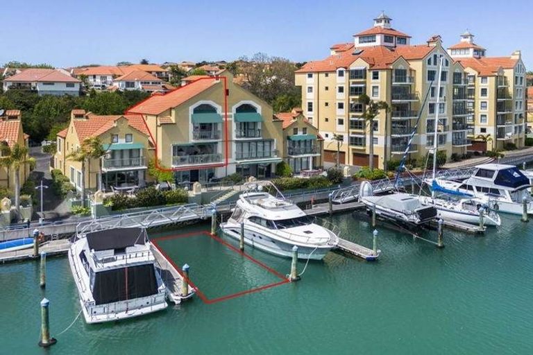 Photo of property in 96 Harbour Village Drive, Gulf Harbour, Whangaparaoa, 0930