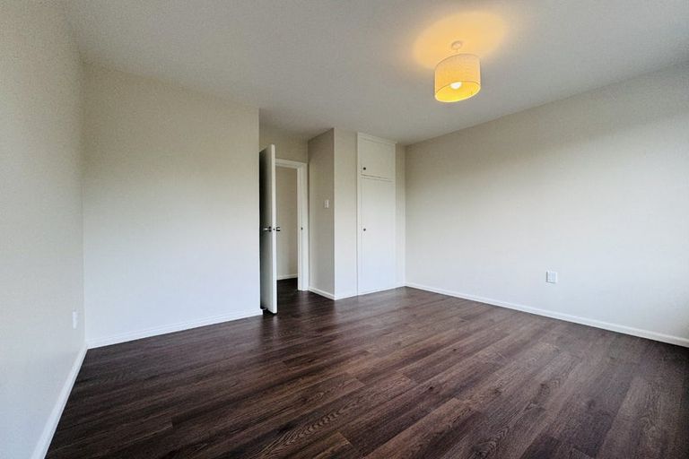 Photo of property in 1/572 Pages Road, Bexley, Christchurch, 8061