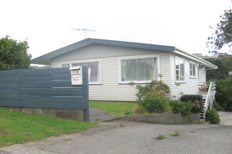 Photo of property in 118 Dowse Drive, Maungaraki, Lower Hutt, 5010